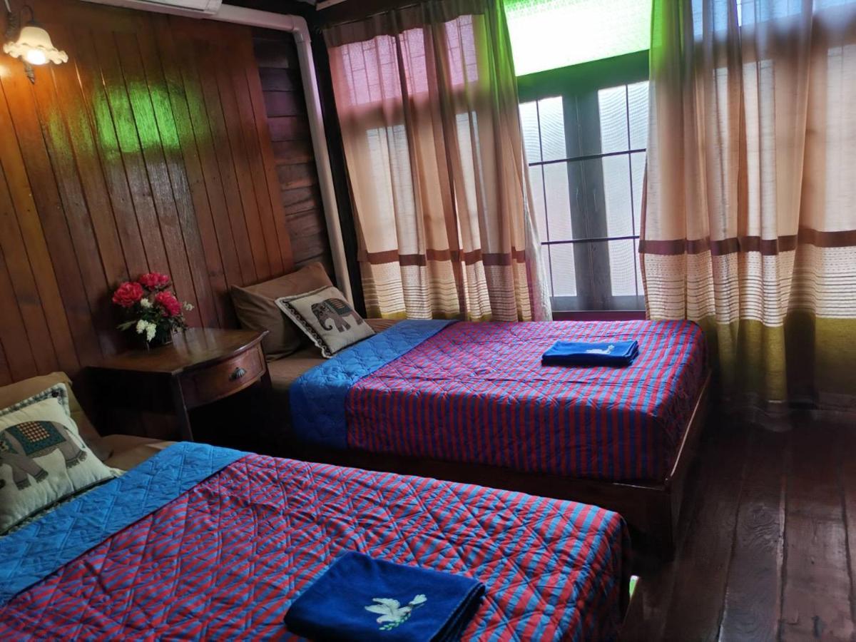 Baan Are Gong Riverside Homestay Phra Nakhon Si Ayutthaya Exterior foto