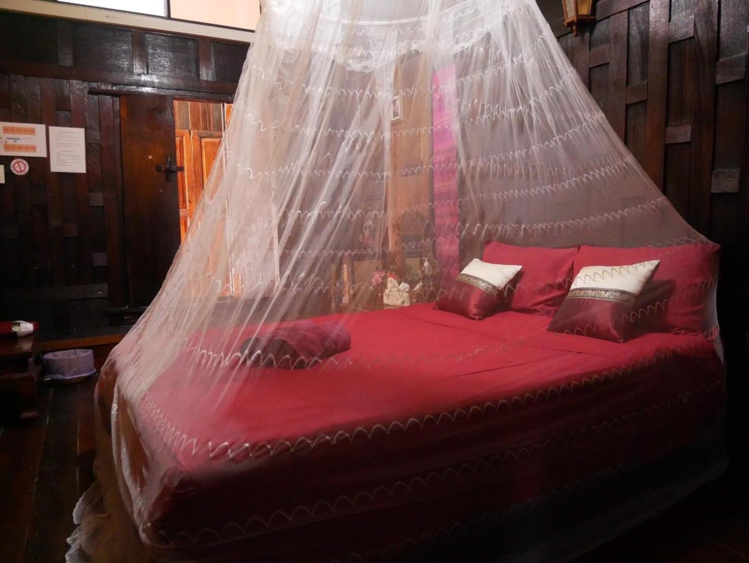 Baan Are Gong Riverside Homestay Phra Nakhon Si Ayutthaya Exterior foto