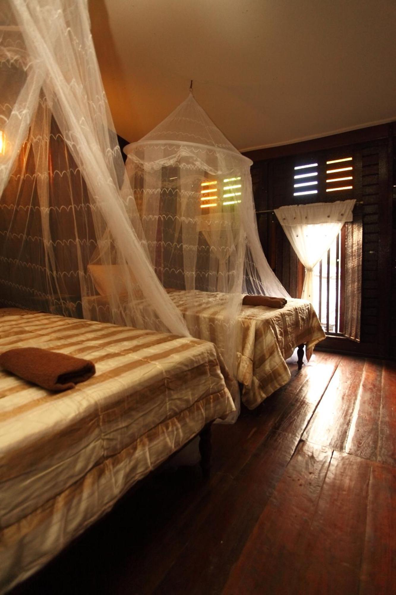 Baan Are Gong Riverside Homestay Phra Nakhon Si Ayutthaya Exterior foto
