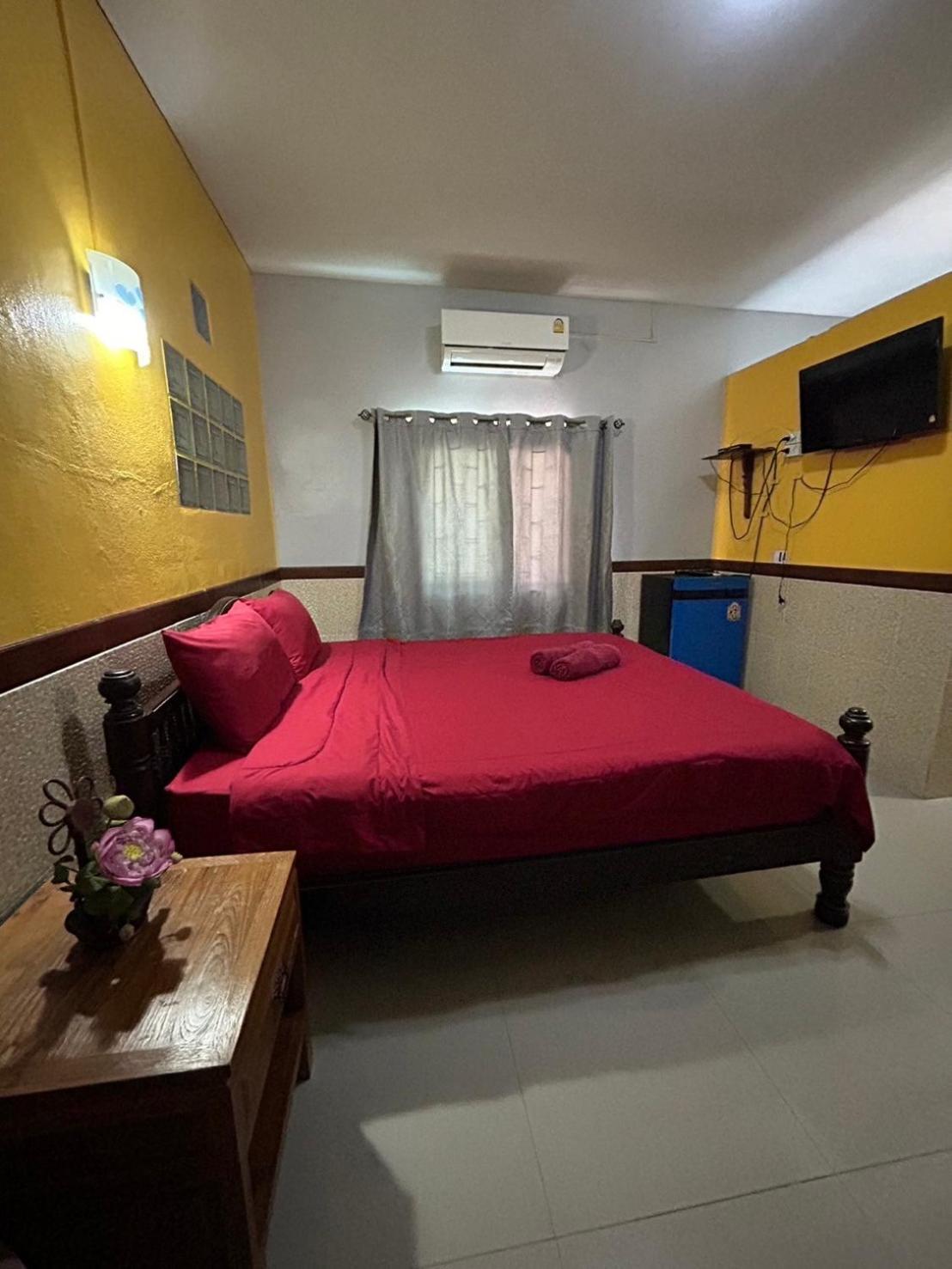 Baan Are Gong Riverside Homestay Phra Nakhon Si Ayutthaya Exterior foto