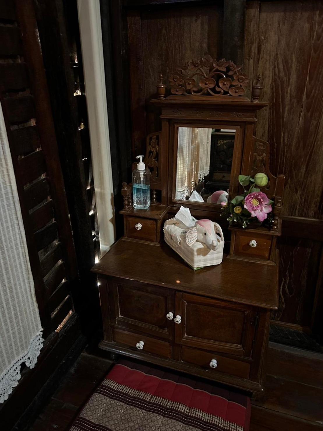 Baan Are Gong Riverside Homestay Phra Nakhon Si Ayutthaya Exterior foto